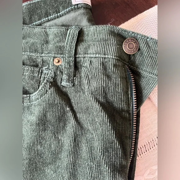 Gap Corduroy - Picture 2 of 4